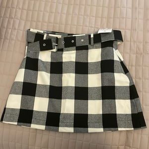 New with tag, Forever 21 checkered skirt with belt, size M.
